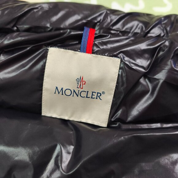 Moncler Classic Badge Down Jacket - Picture 10 of 11